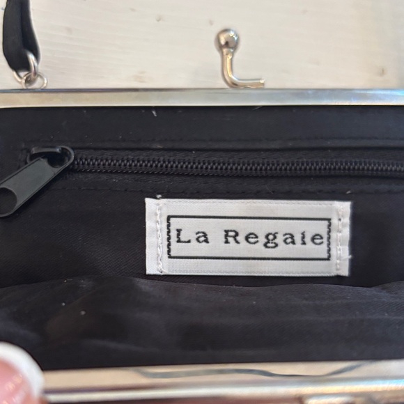 Vintage La Regale Black Crushed Velvet Wrist Bag - Picture 1 of 4